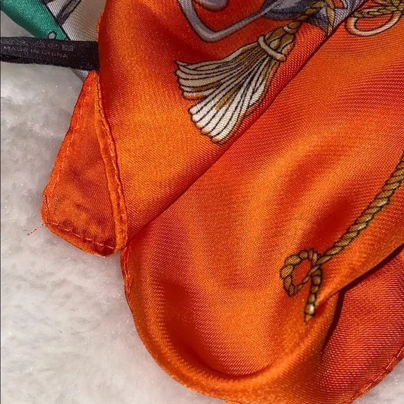 Simi Square Scarf - Picture 9 of 10